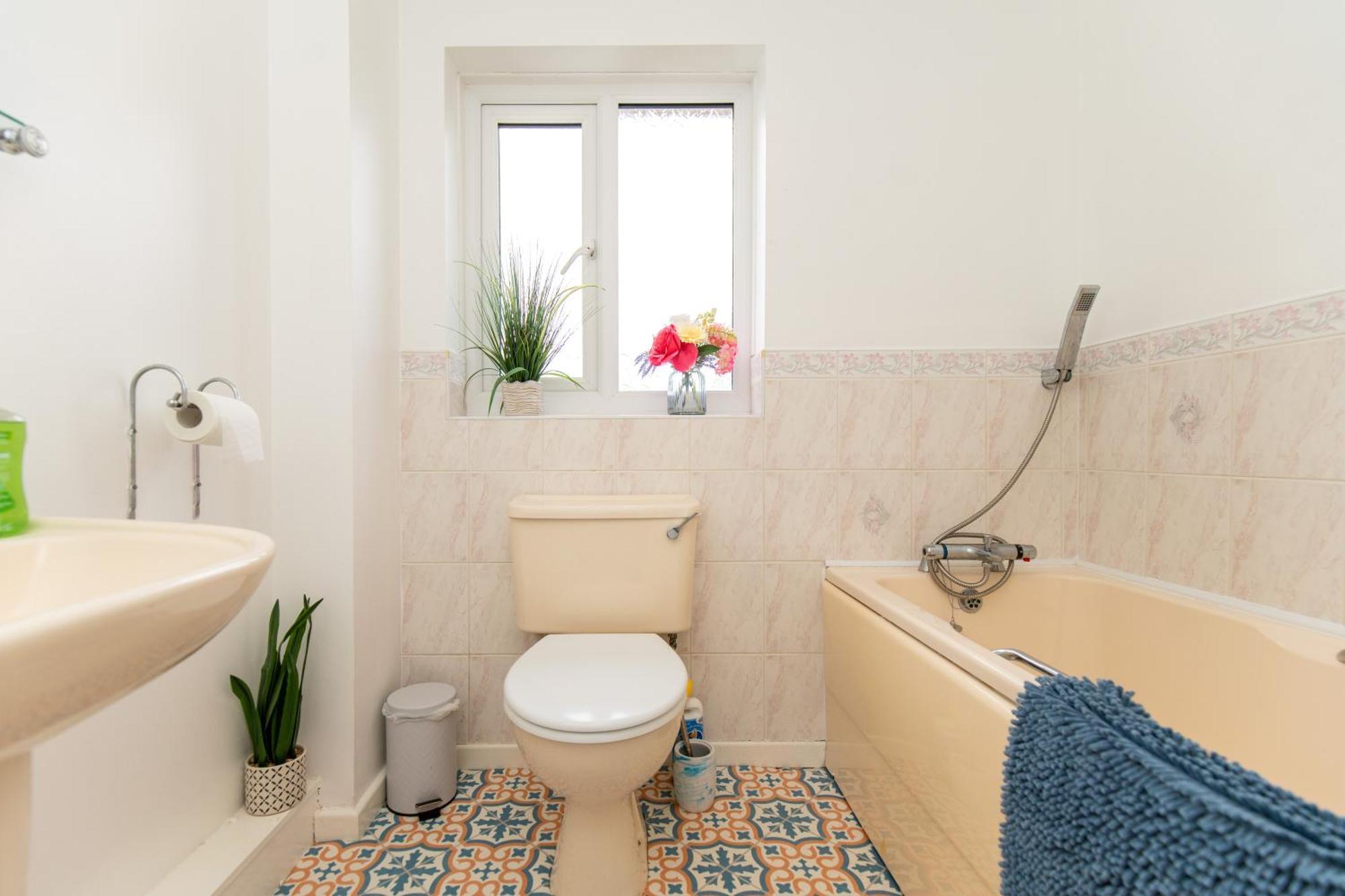 Comfortable And Spacious Superb Holiday Home In Llanelli, Dog Friendly Екстер'єр фото