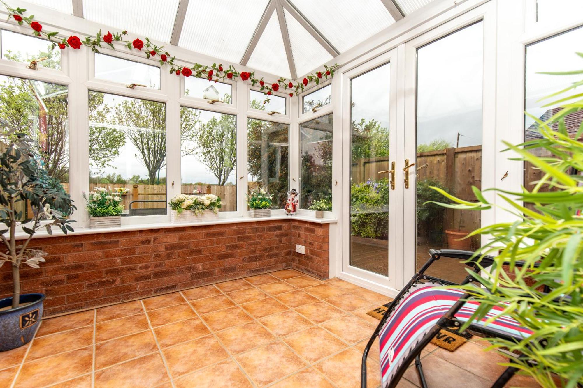 Comfortable And Spacious Superb Holiday Home In Llanelli, Dog Friendly Екстер'єр фото